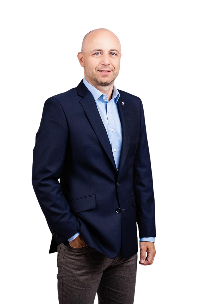 Jan Humhal - realitní makléř Praha - REMAX Alfa